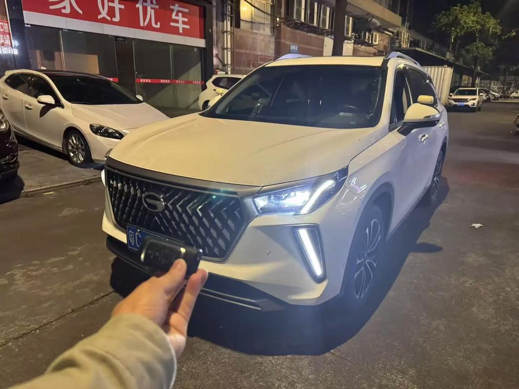 广汽传祺gs4plus新款,广汽传祺gs4plus测评