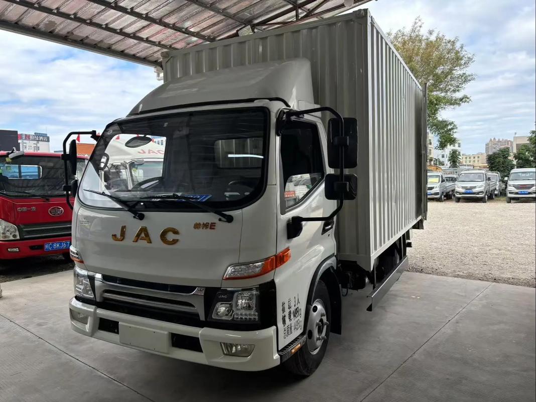 江淮4米2厢式货车价格／江淮42米厢式货车报价 4s店