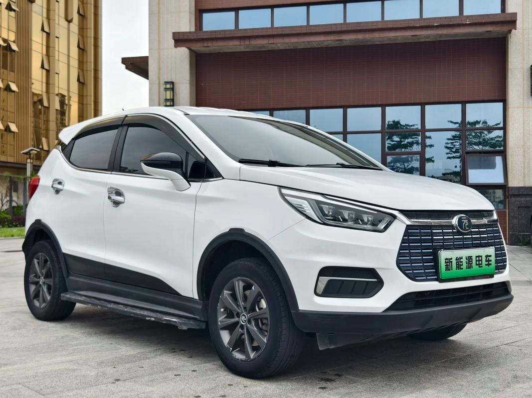 比亚迪新能源6万左右推荐(比亚迪6万左右的车型)