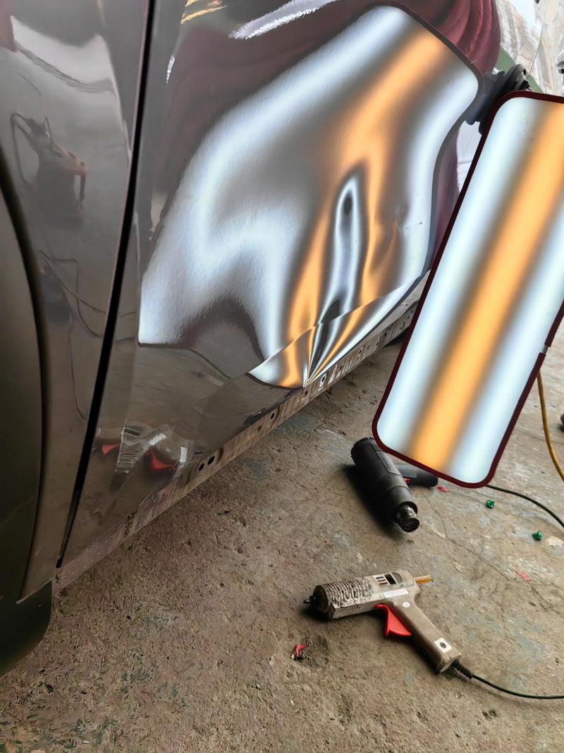 汽车1厘米小凹陷修复(车上凹陷一个小点咋办)