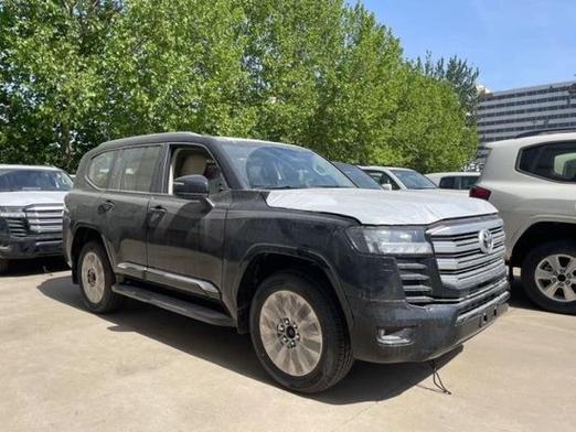 丰田巡洋舰2023款落地价(丰田巡洋舰什么价位)