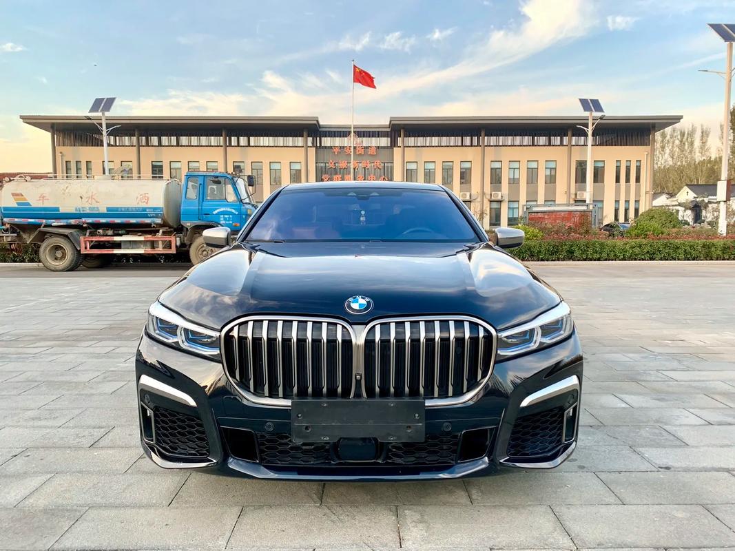 宝马m760li落地多少钱 宝马m760li落地价