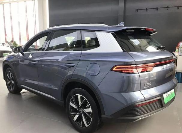 【远山青宋pro实车,远山青青】