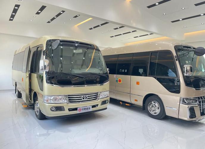 丰田商务考斯特7座(丰田考斯特23座商务车)