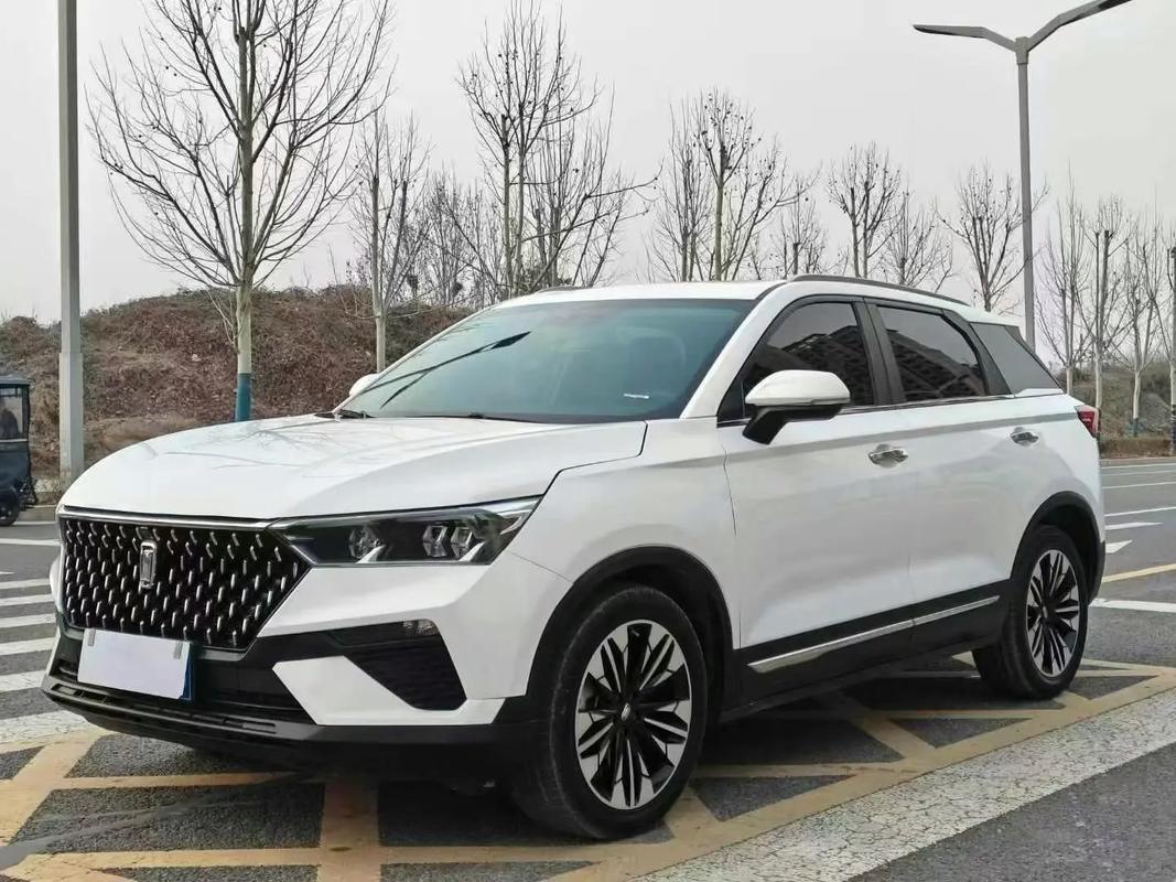 【一汽奔腾t77报价及图片,一汽奔腾t77最新报价】