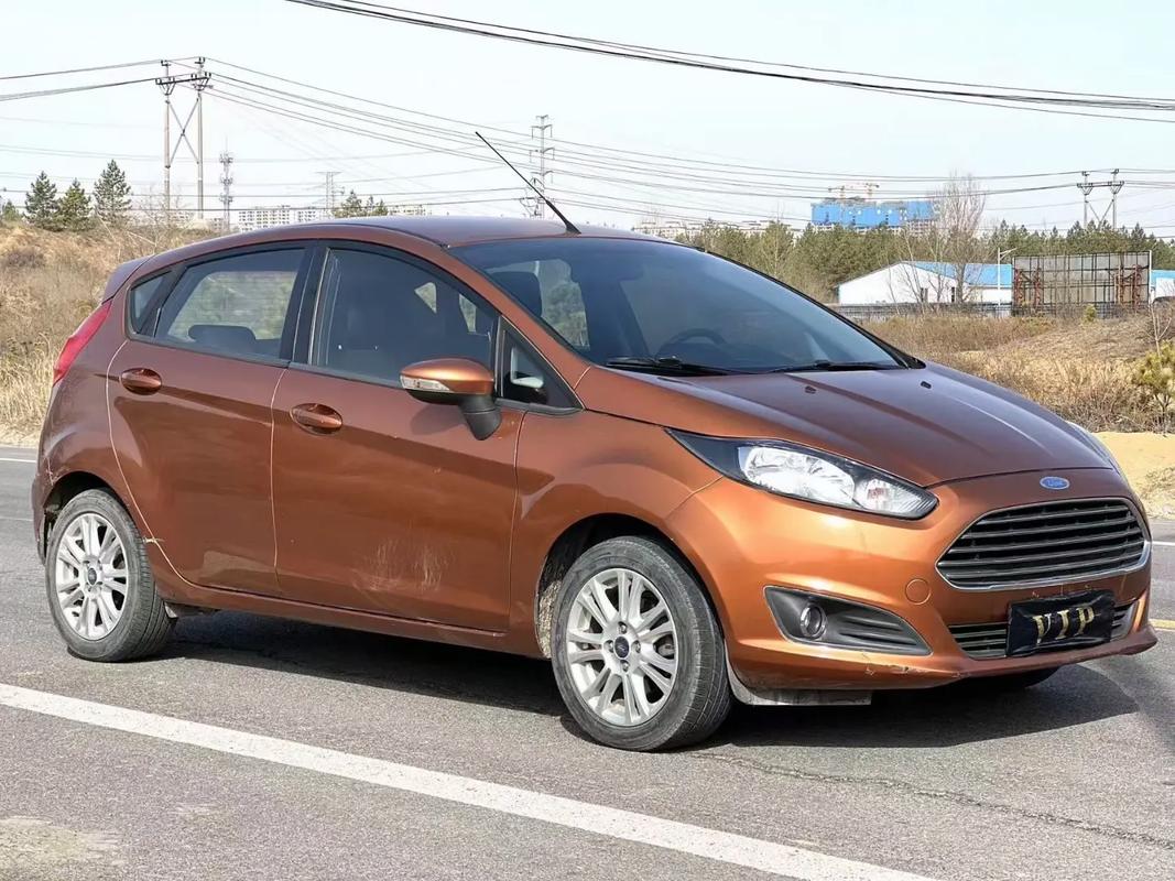 【福特嘉年华费油吗,福特嘉年华油耗多少真实油耗】