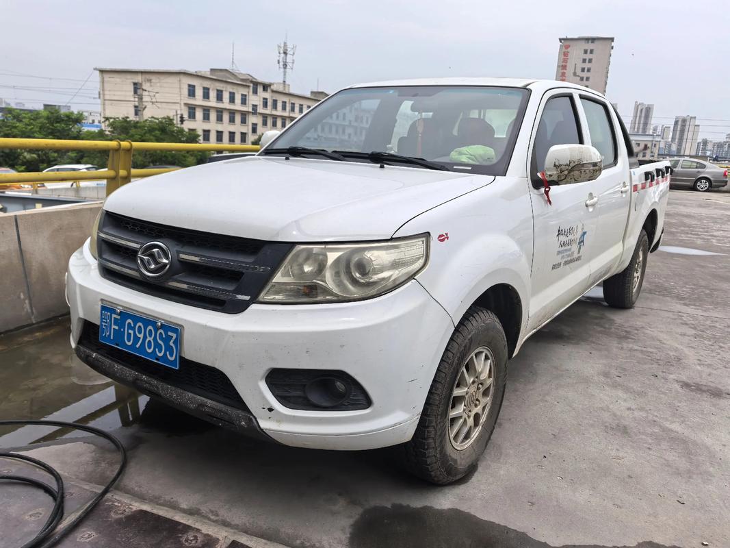 二手黄海皮卡车交易市场(黄海皮卡二手车柴油四驱)