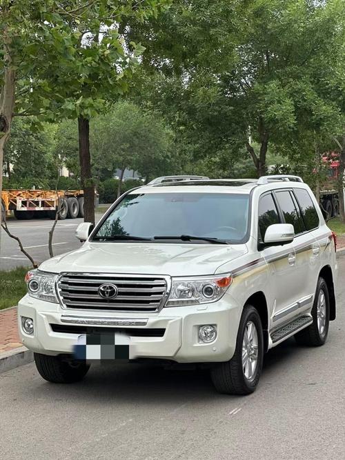 2014年酷路泽4000二手价格 14年酷路泽5700二手价格